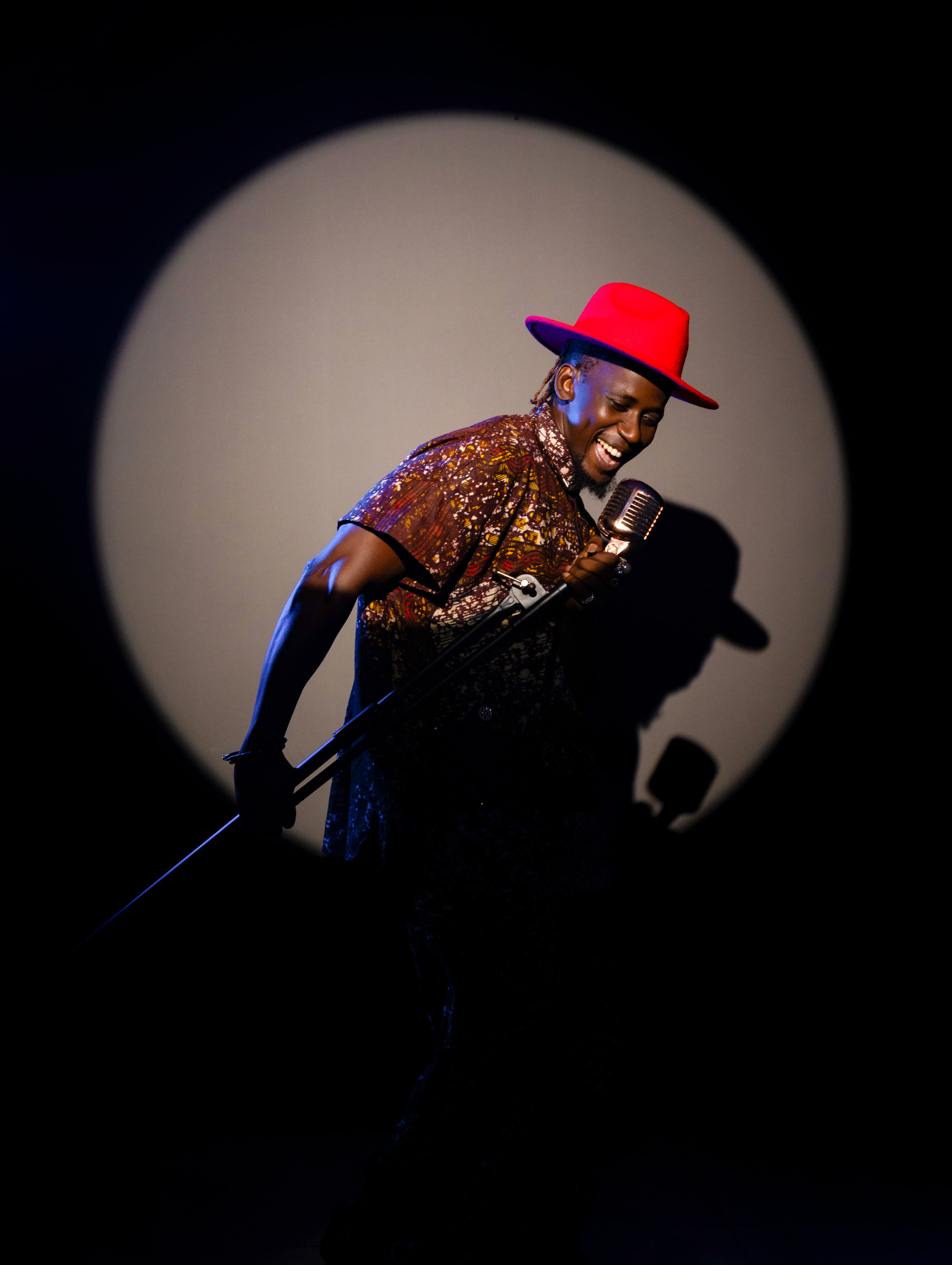 Barhama Cham performing live
